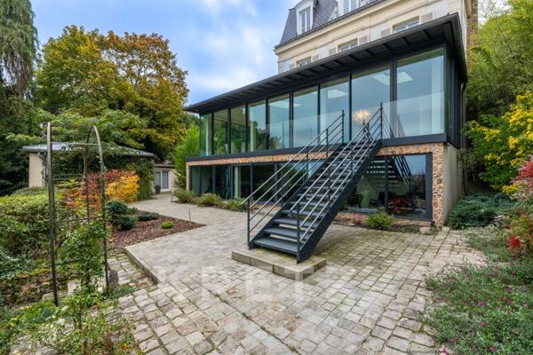 Villa d'architecte avec vue sur la Vallée de la Seine