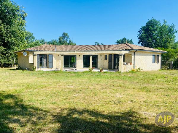 Vente maison Lesparre Medoc : 350 000 € - AJP Lesparre Immobilier