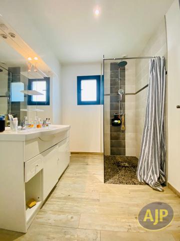 Vente maison Lesparre Medoc : 350 000 € - AJP Lesparre Immobilier