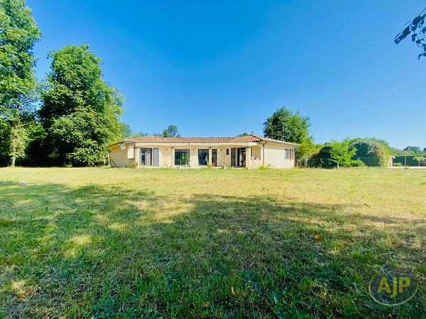 Vente maison Lesparre Medoc : 350 000 € - AJP Lesparre Immobilier