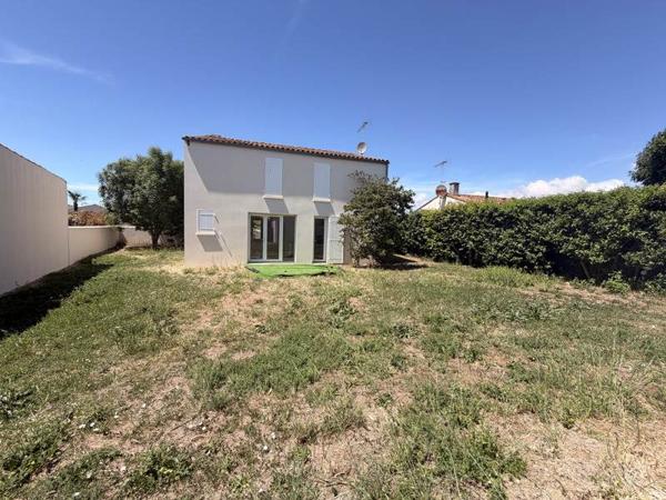 Maison à vendre 317 700 € Saint-Vivien 4 p 106 m² DPE C