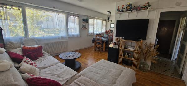 Appartement T4 – Balcon – Cave et stationnement