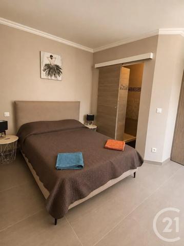 Maison à vendre  4 pièces - 137,79 m 2   VENCE  - 06