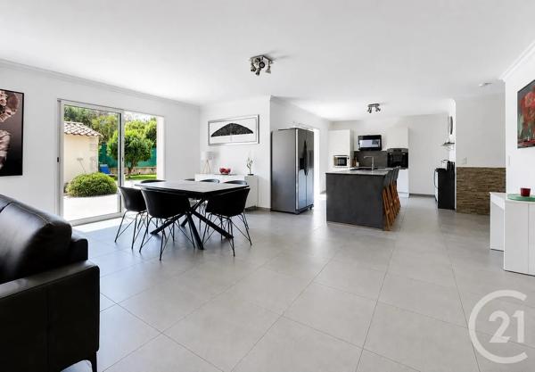 Maison à vendre  4 pièces - 137,79 m 2   VENCE  - 06