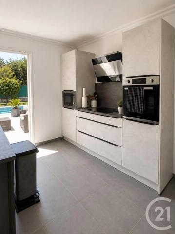 Maison à vendre  4 pièces - 137,79 m 2   VENCE  - 06