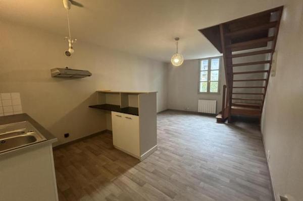 Location - Appartement 2 pièces 33 m 2 RENNES (35000)