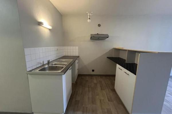 Location - Appartement 2 pièces 33 m 2 RENNES (35000)
