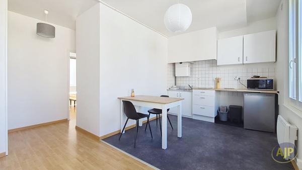 Appartement à louer Lucon : 2 pièces, 34m² avec 1 chambre(s) à 470€ - AJP Immobilier La Roche-sur-Yon