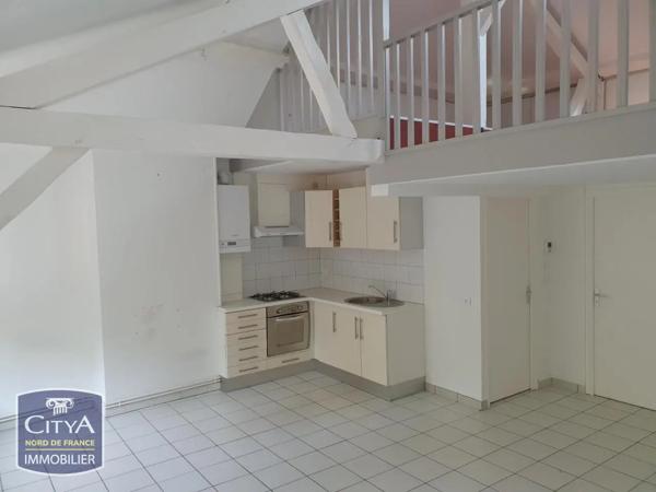 Appartement à louer 2 pièces 51.26m² Valenciennes (59300)
