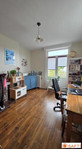 Superbe maison bourgeoise T8 avec un très beau jardin et un garage