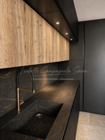 Maison
         6 pièces
        - 395 m² Bien prestige 1 890 000 € *