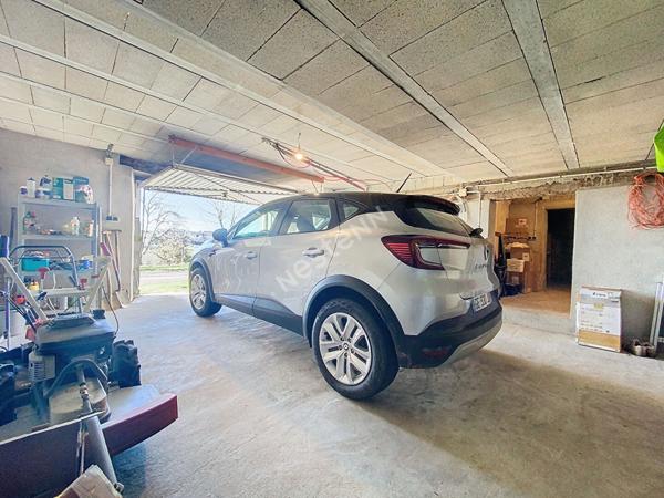 Maison de caractère en pierre avec vue magnifique à vendre - Saint Hilaire Peyroux - 3 Chambres - 1 dépendance exploitable - 1 Salle d'eau - Garage - Fosse septique conforme - Terrain piscinable