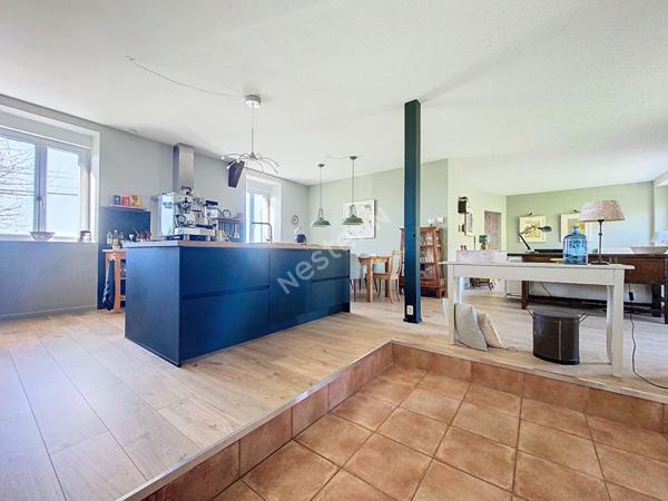 Maison de caractère en pierre avec vue magnifique à vendre - Saint Hilaire Peyroux - 3 Chambres - 1 dépendance exploitable - 1 Salle d'eau - Garage - Fosse septique conforme - Terrain piscinable