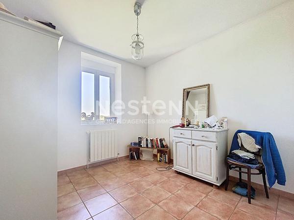 Maison de caractère en pierre avec vue magnifique à vendre - Saint Hilaire Peyroux - 3 Chambres - 1 dépendance exploitable - 1 Salle d'eau - Garage - Fosse septique conforme - Terrain piscinable