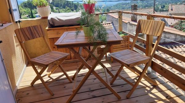 Maison à vendre    3 pièces • 46 m2 Roquevaire