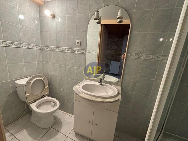 Appartement à louer Bordeaux : 2 pièces, 29m² avec 1 chambre(s) à 780€ - AJP Immobilier Bordeaux Nansouty