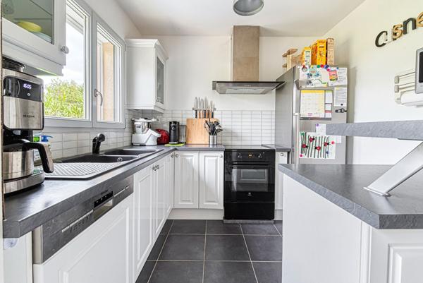 Maison Soulaire Et Bourg 6 pièce(s) 106 m2