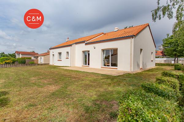 44400 REZE REZE TROCARDIERE - Plain-pied 5 pièces 109 m²