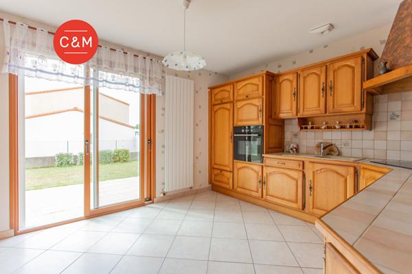 44400 REZE REZE TROCARDIERE - Plain-pied 5 pièces 109 m²