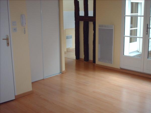 Appartement à louer Redon : 2 pièces, 42m² avec 1 chambre(s) à 450€ - AJP Immobilier Redon