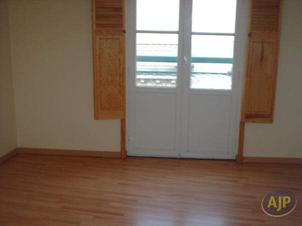 Appartement à louer Redon : 2 pièces, 42m² avec 1 chambre(s) à 450€ - AJP Immobilier Redon