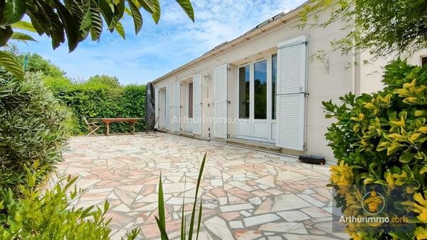 Vente                                                      Maison
                        
                     7 pièces                      120 m2                     à Bondoufle