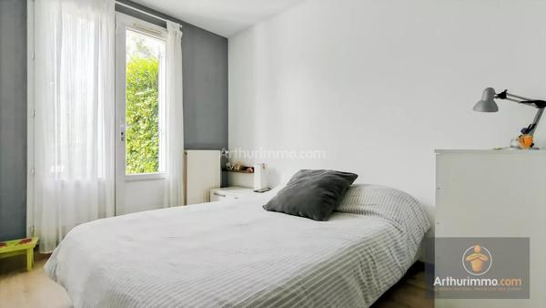 Vente                                                      Maison
                        
                     7 pièces                      120 m2                     à Bondoufle