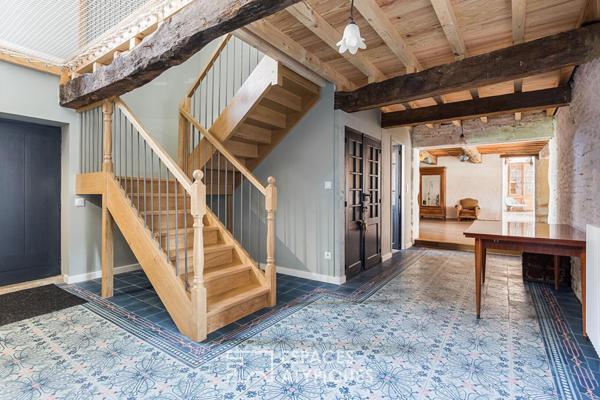 Maison de caractère avec verrière cathédrale et piscine à Grenade