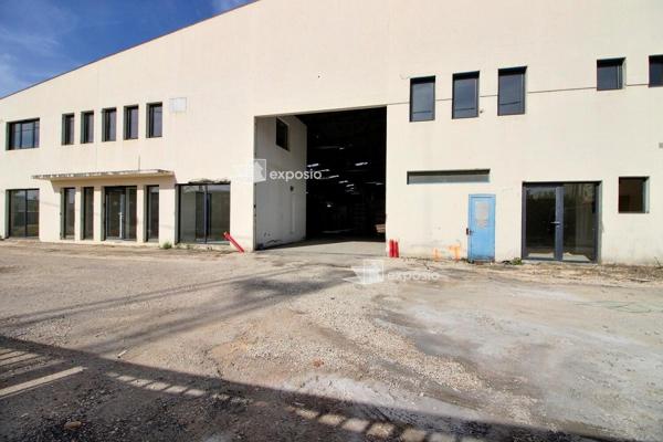 ORANGE - MURS ATELIER BOXE DE STOCKAGE 63 m²