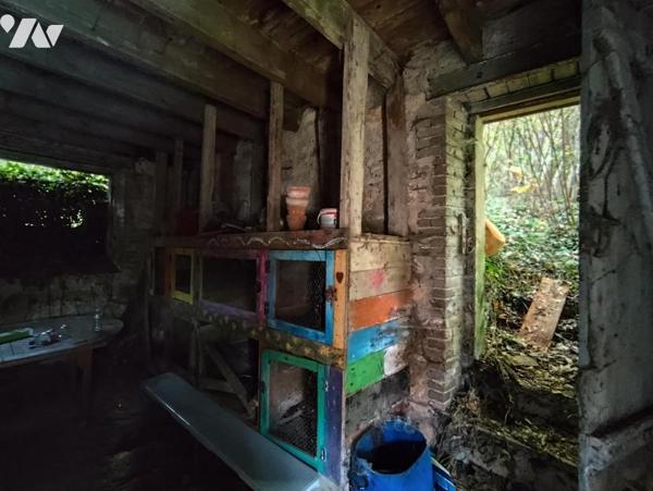Maison d'habitation à renover avec dépendances & jardin