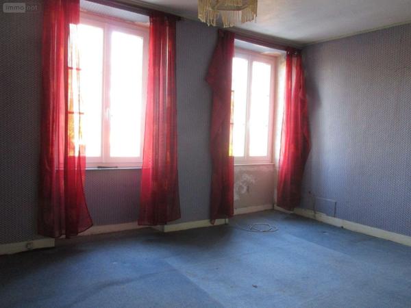 Local mixte (Pro/Hab) à vendre à Marcey-les-Grèves dans la Manche (50300), ref : 037