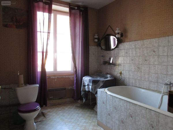 Local mixte (Pro/Hab) à vendre à Marcey-les-Grèves dans la Manche (50300), ref : 037