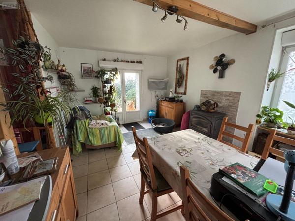 Maison rurale à vendre à Langolen dans le Finistère (29510), ref : MAIS/1043   
Bourg