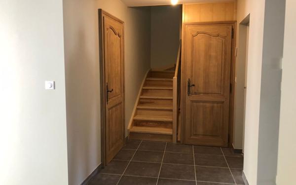 Maison à louer    4 pièces •  Sartes