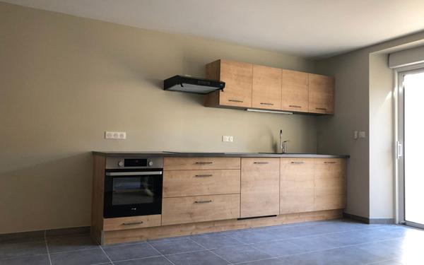 Maison à louer    4 pièces •  Sartes