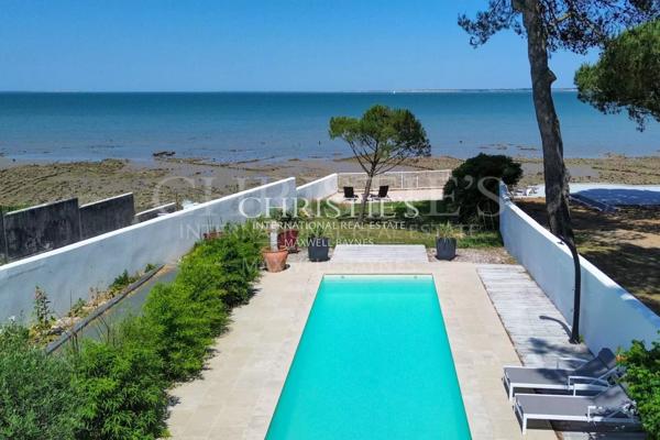 Villa vue mer – la Flotte