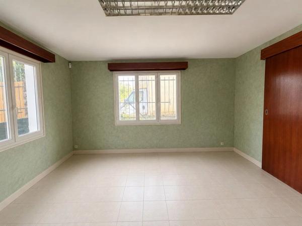 Vente                                                      Immeuble
                        
                                                            à Beauvais