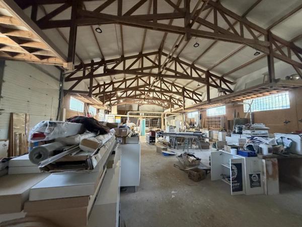 Vente                                                      Immeuble
                        
                                                            à Beauvais