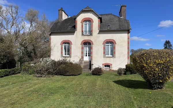 Maison à vendre    6 pièces • 139 m2 Laniscat