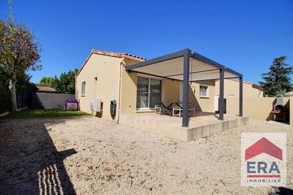 Maison de plain-pied à vendre à Carpentras - 3 chambres - Jardin - Garage - Stationnements