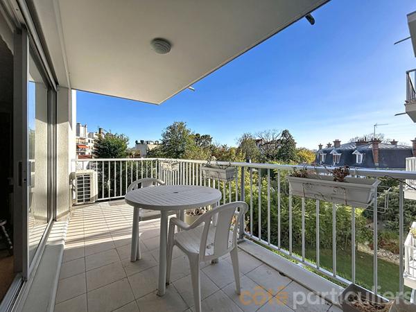 Vente
                Appartement110,55 m² - 5 Pièces -
                    SAINT MAUR DES FOSSES (94100)