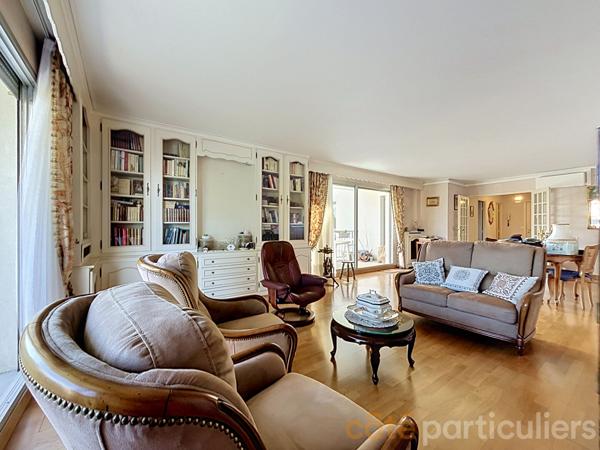 Vente
                Appartement110,55 m² - 5 Pièces -
                    SAINT MAUR DES FOSSES (94100)