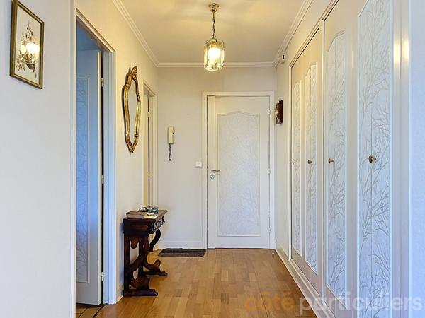 Vente
                Appartement110,55 m² - 5 Pièces -
                    SAINT MAUR DES FOSSES (94100)
