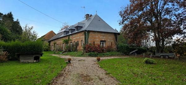 Ancienne bergerie du 19ème siécle pleine de charme à rénover – 7 chambres, jardin plat, cadre campagne – Motteville (76970)