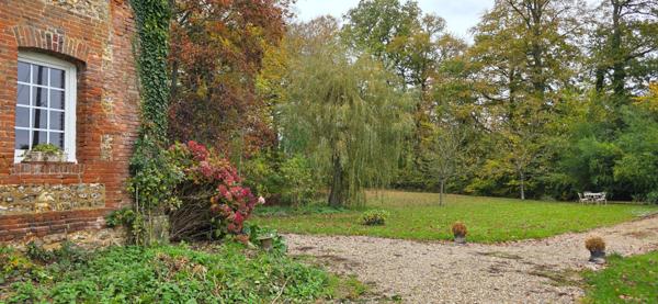 Ancienne bergerie du 19ème siécle pleine de charme à rénover – 7 chambres, jardin plat, cadre campagne – Motteville (76970)
