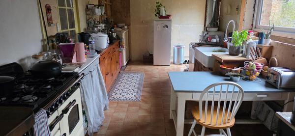 Ancienne bergerie du 19ème siécle pleine de charme à rénover – 7 chambres, jardin plat, cadre campagne – Motteville (76970)