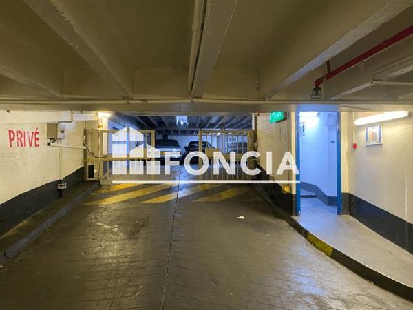 À vendre Parking - Paris 75008