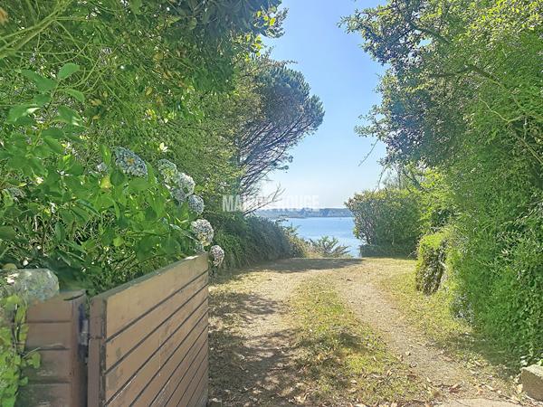 Une maison entre mer, plage et douceur de vivre.