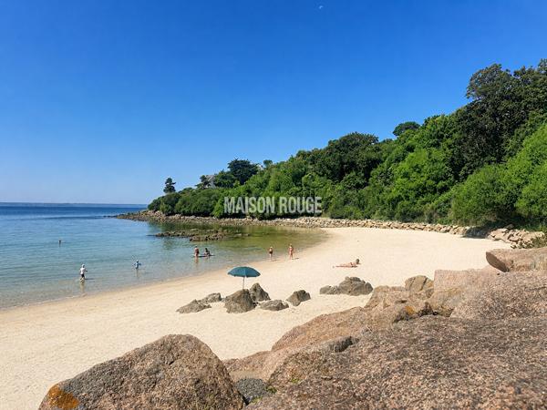 Une maison entre mer, plage et douceur de vivre.