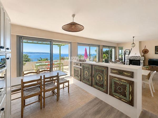 Une maison entre mer, plage et douceur de vivre.